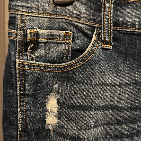 Kancan size 28 women’s cropped distressed jean - Picture 3 of 6